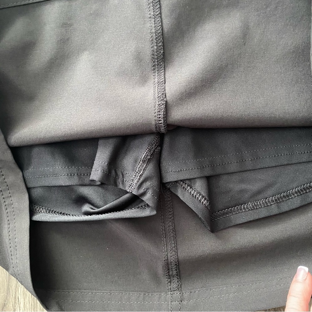 Eddie Bauer Black Adventurer 2.0 Skort 4 - Picture 9 of 12